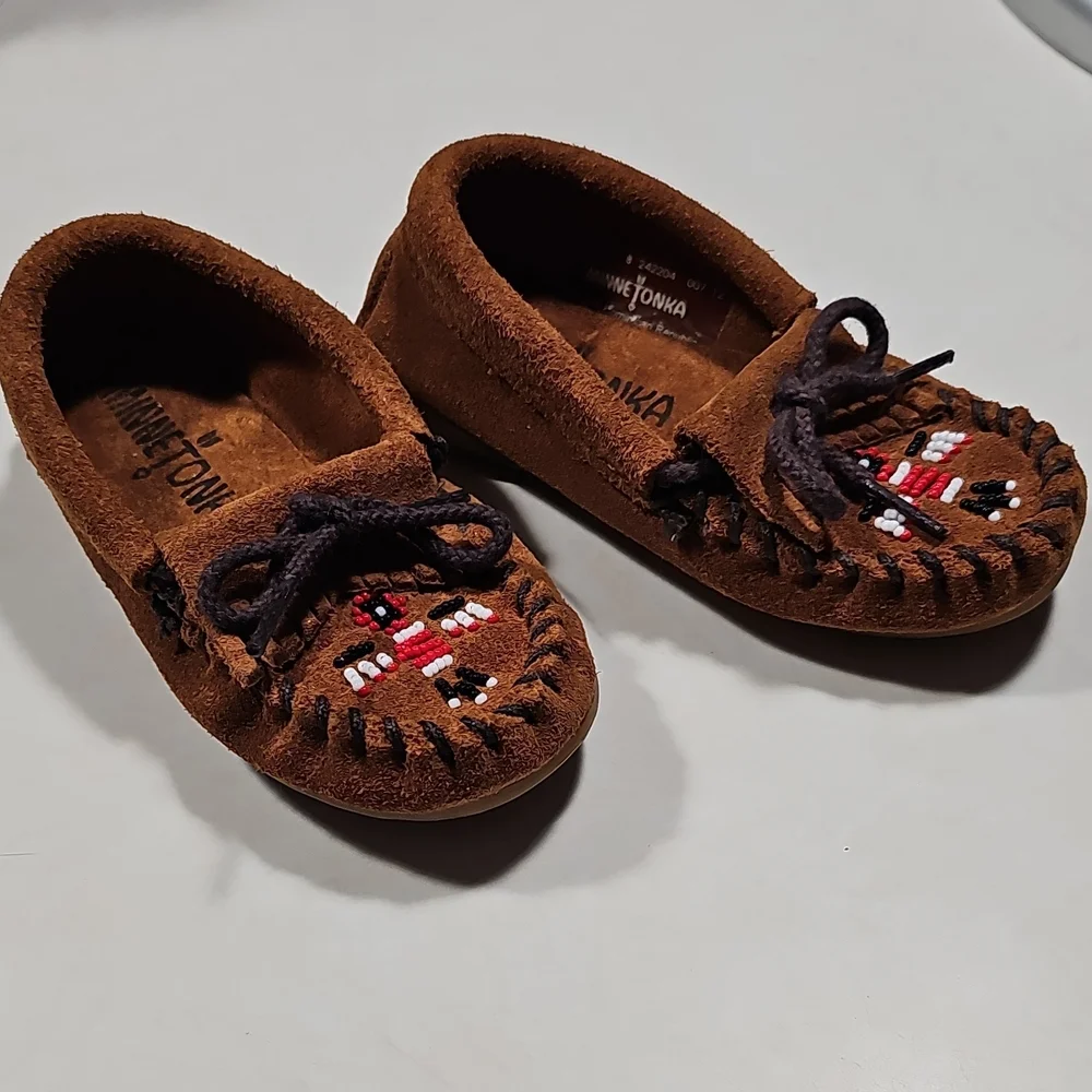 Minnetonka Brown Kids Suede Moccasin Slippers